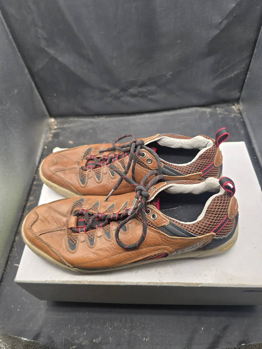 Hi-Tec‎ Brown Leather Lace-Up Derby with Black & Red Accents